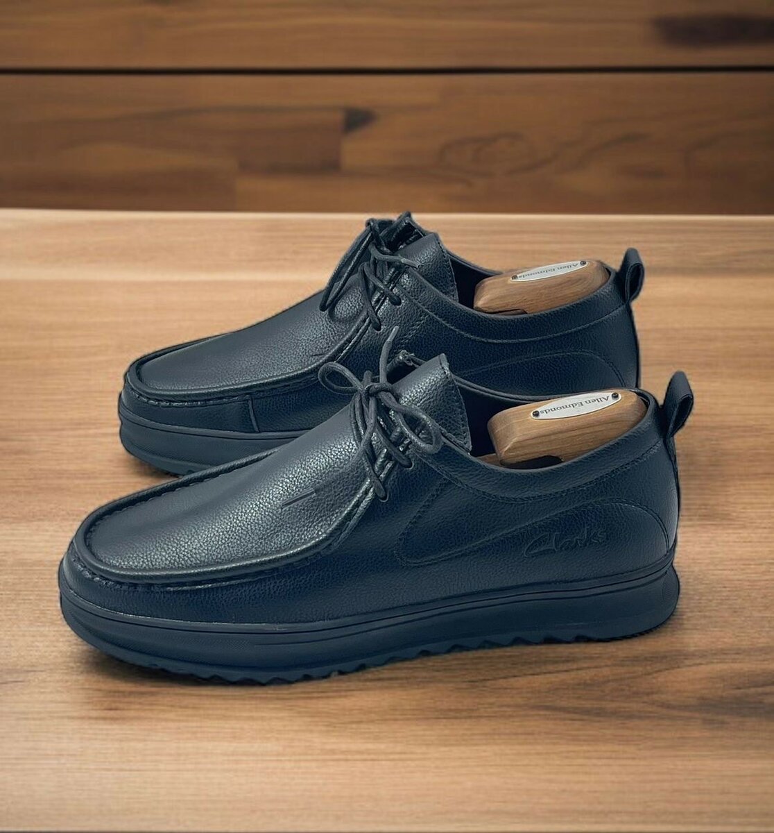 CLARKS BLACK