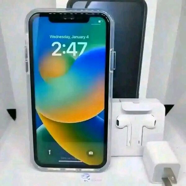 iPhone XR Bleu avec Accessoires