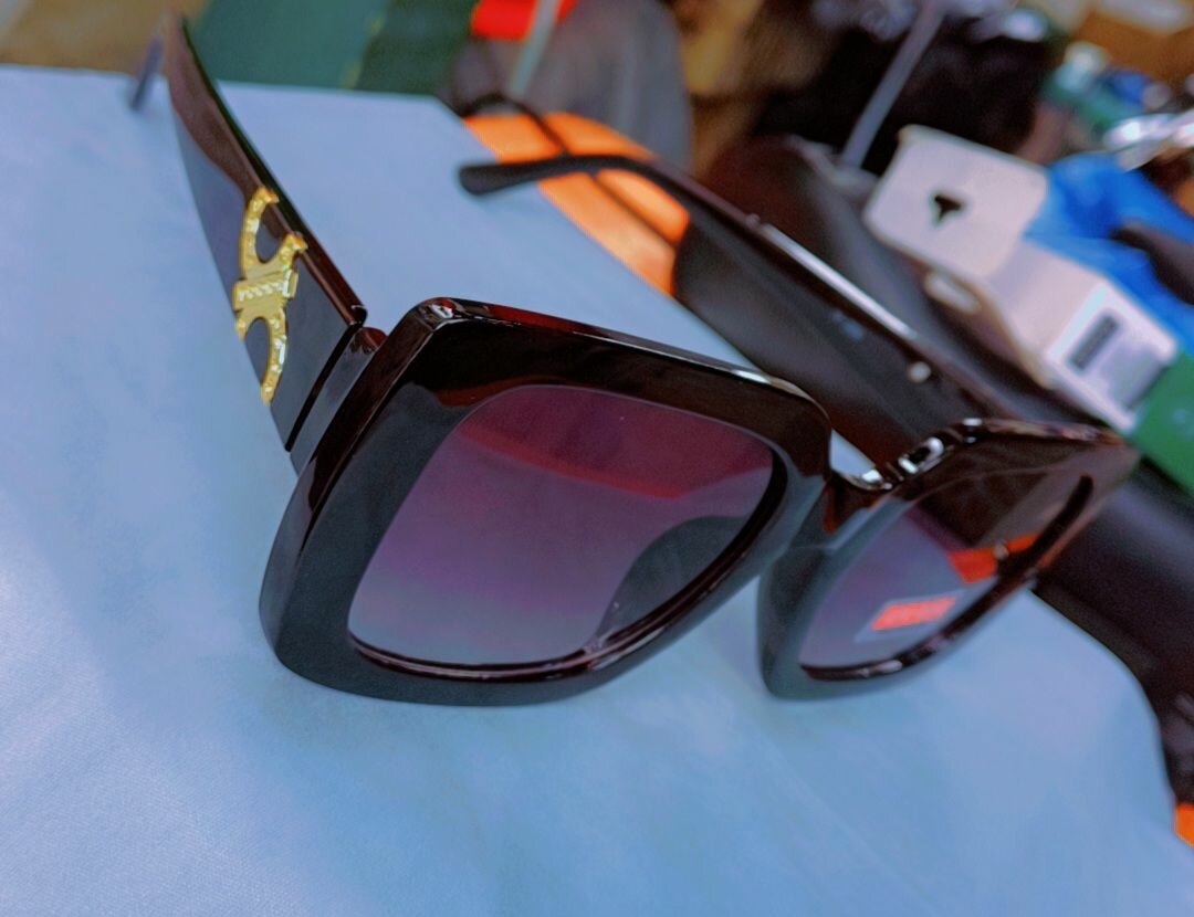 Lunettes de soleil UV400 élégantes