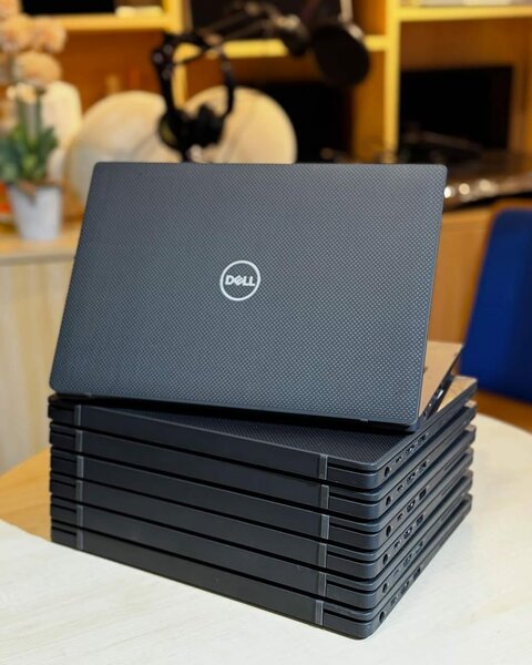 Dell Latitude 7400