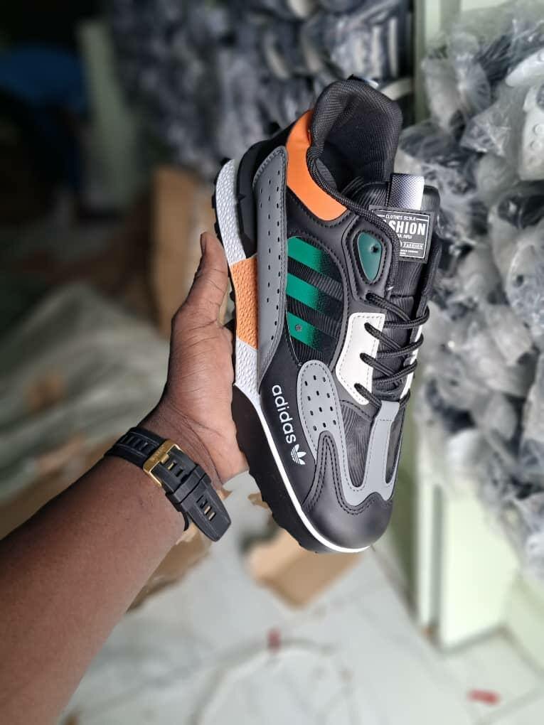 Sneakers modernes Adidas