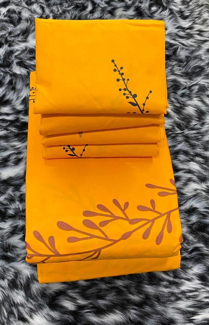  set includes 2 bedsheets and 4 pillowcases.