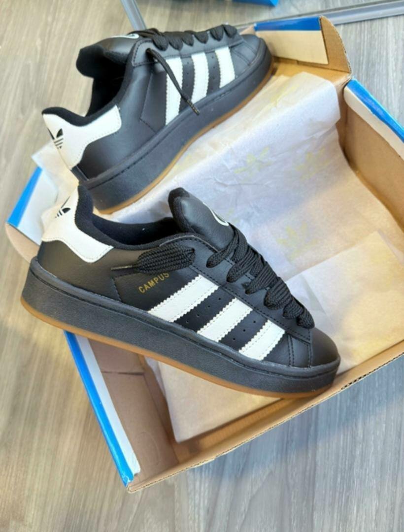 Baskets noires Adidas Campus