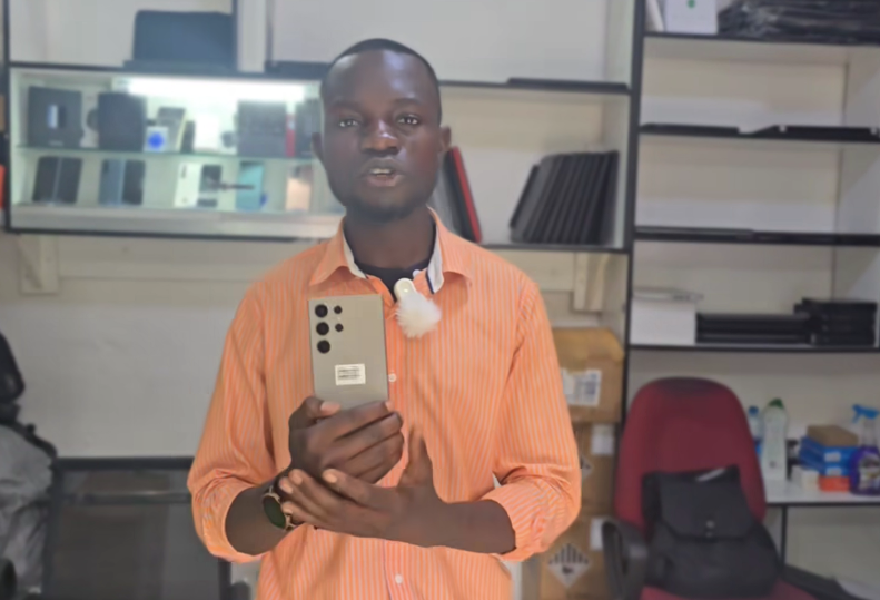 Samsung Galaxy S24 Ultra, 256 GB Storage, 12 GB Ram