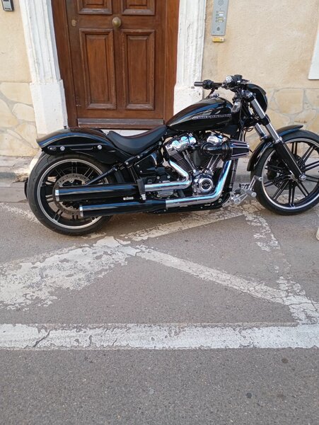 Moto Chopper Noir Puissant