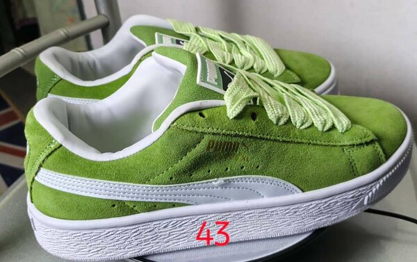 Sneakers en daim colorés