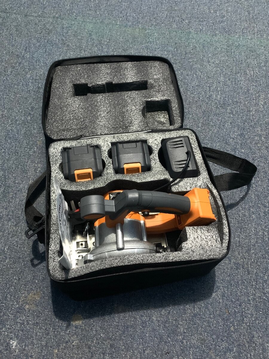 Cordless circular saw