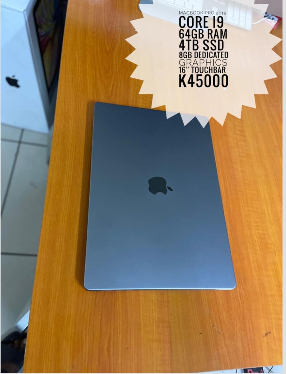 MACBOOK PRO 2019 CORE 19