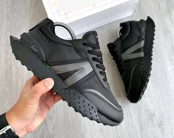 Chaussure lacoste v