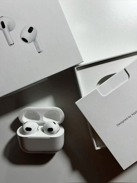 Apple AirPods 3