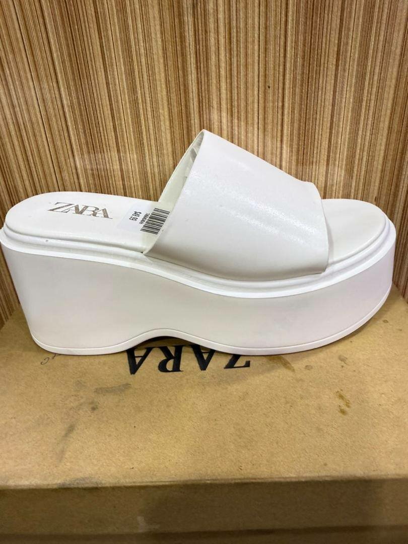 Chaussures à talons Zara