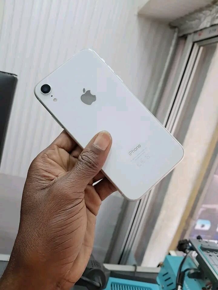 iPhone XR