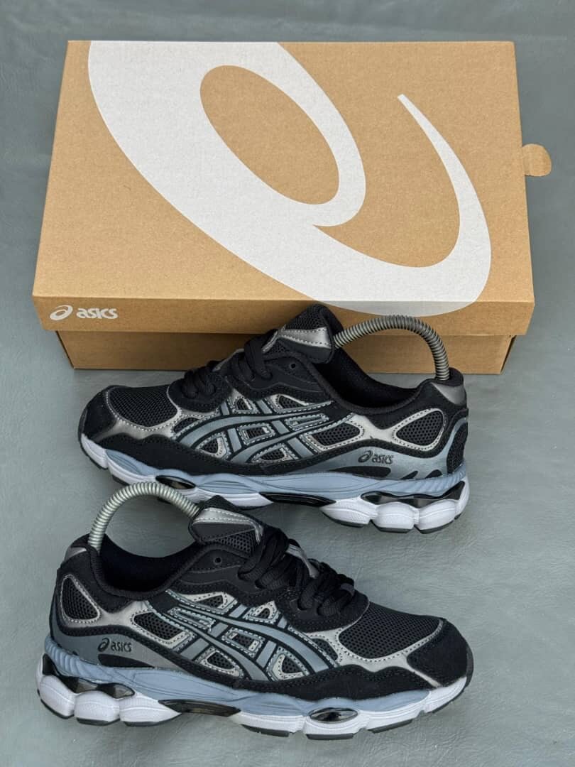 Chaussures de course Asics noires