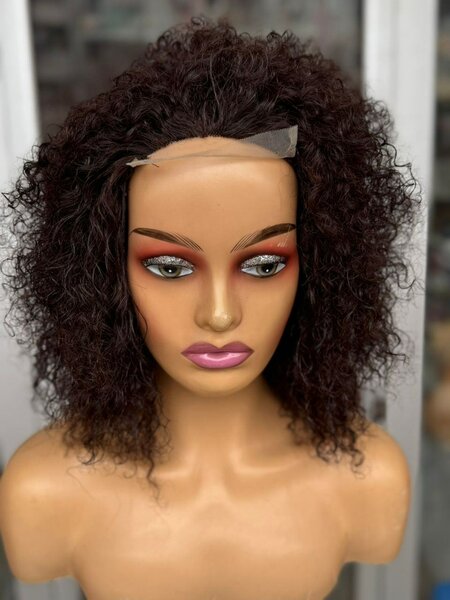 Perruque bouclée naturelle