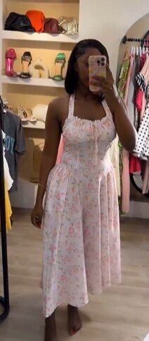 Floral print has never looked better than this maxi dress size 6-16