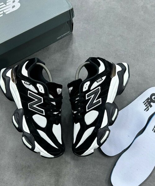 NEW BALANCE 9060