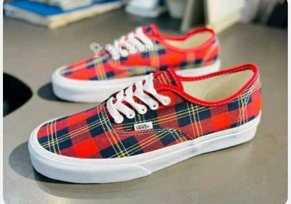 Vans Baskets à carreaux rouges