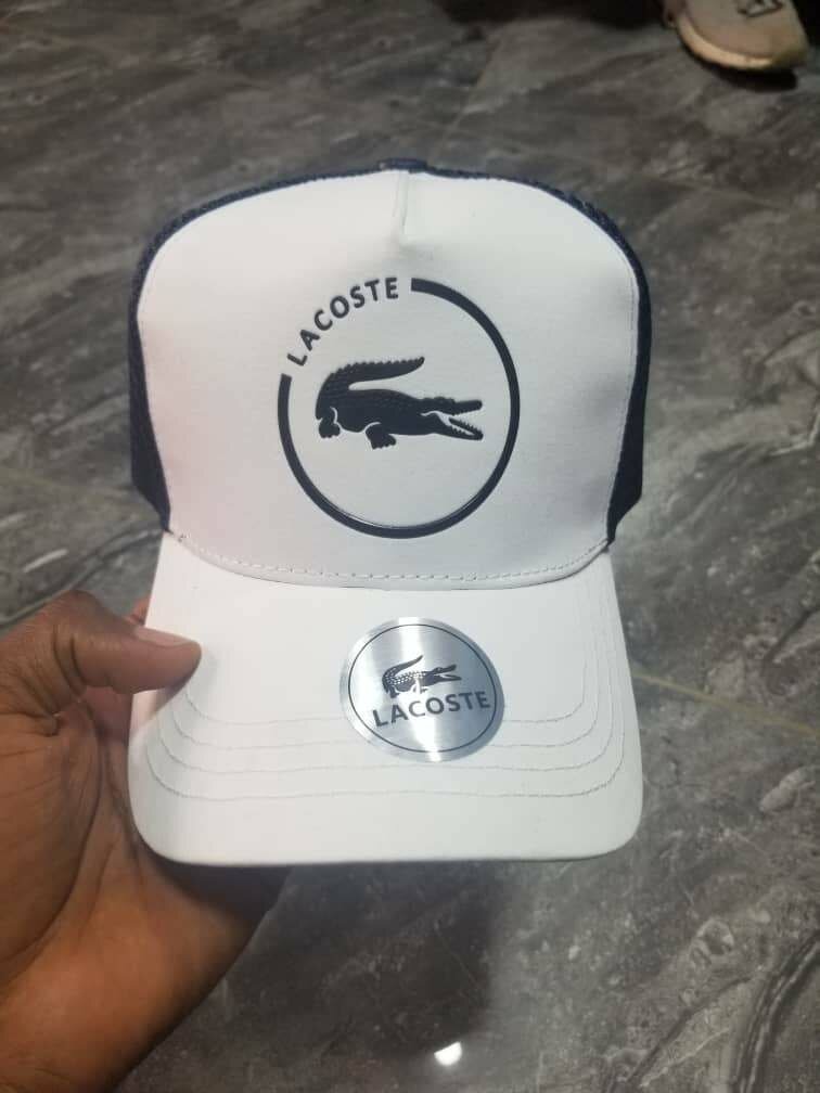 Casquettes Lacoste élégantes