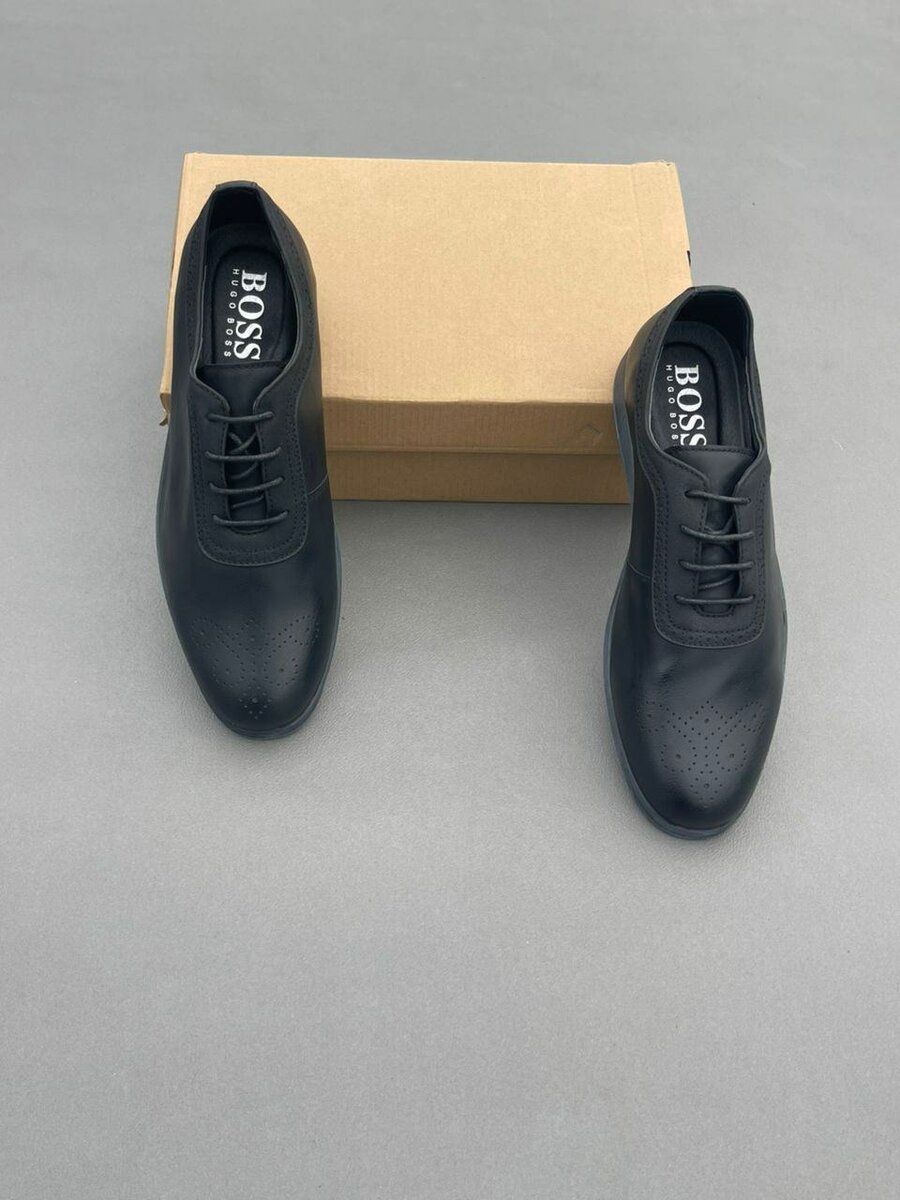 Chaussures habillées noires élégantes