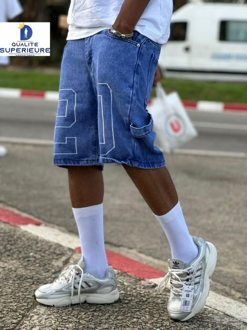 Les culottes jeans disponible