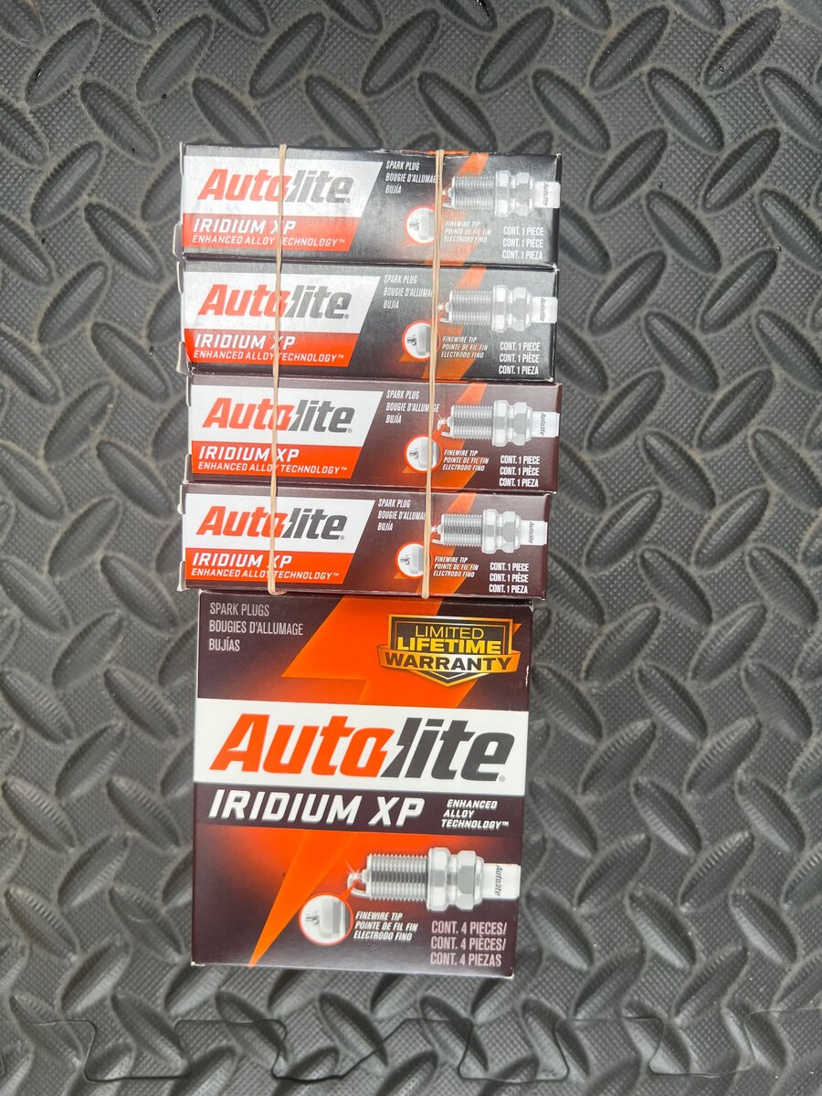 Autolite ( IRIDIUM  XP5682 ) (CANADA)
