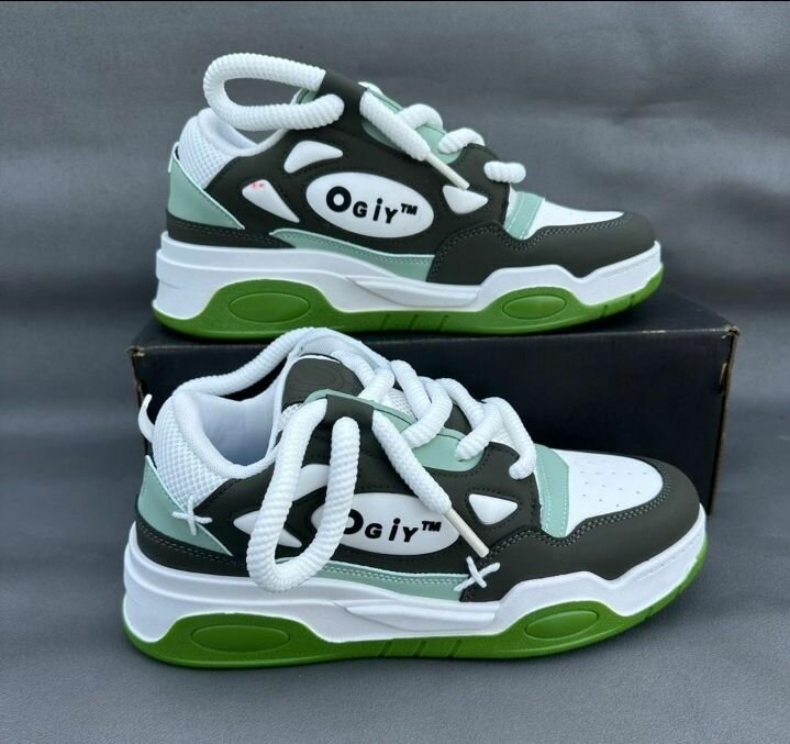 Baskets colorées Ogiy