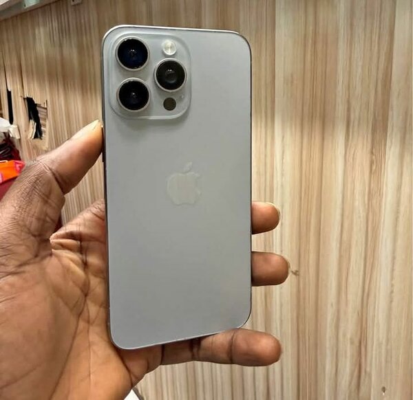 iPhone 14 Pro 256 Go Argent