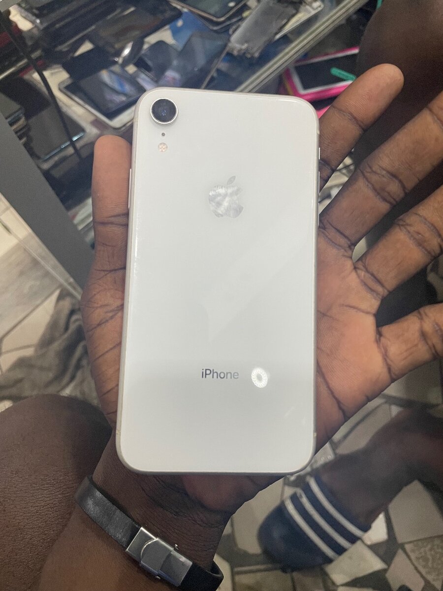 iPhone XR