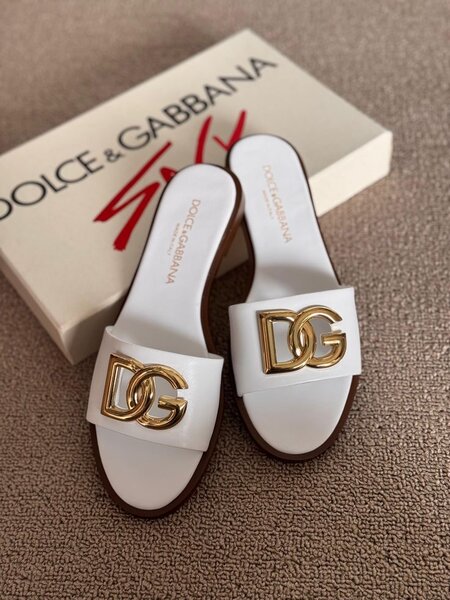 Tongs Dolce & Gabbana Élégantes