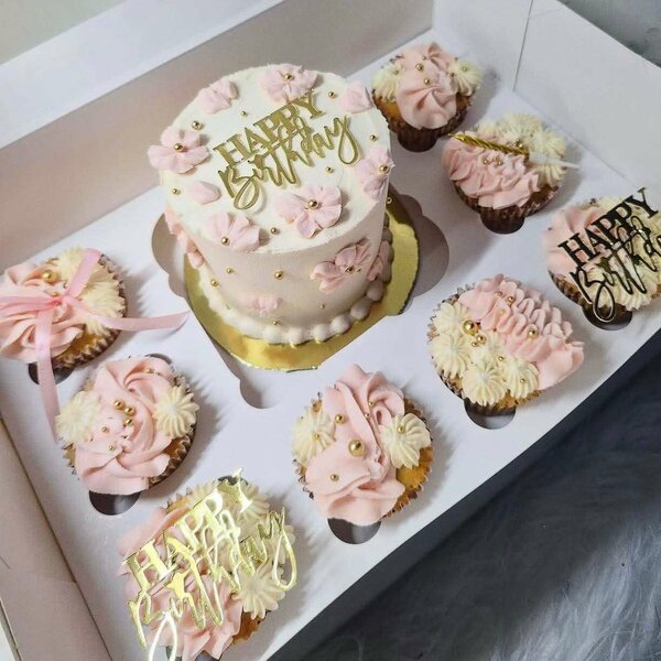 Gâteau d'anniversaire élégant