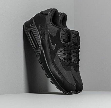 Baskets noires élégantes homme