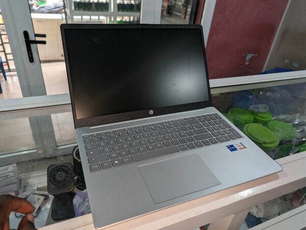HP Laptop Intel i7