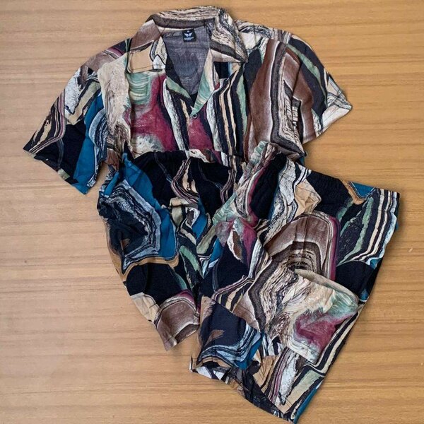 Fashion top and down shorts