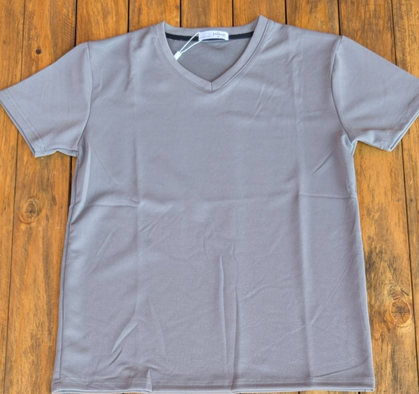 V-NECK T-SHIRT