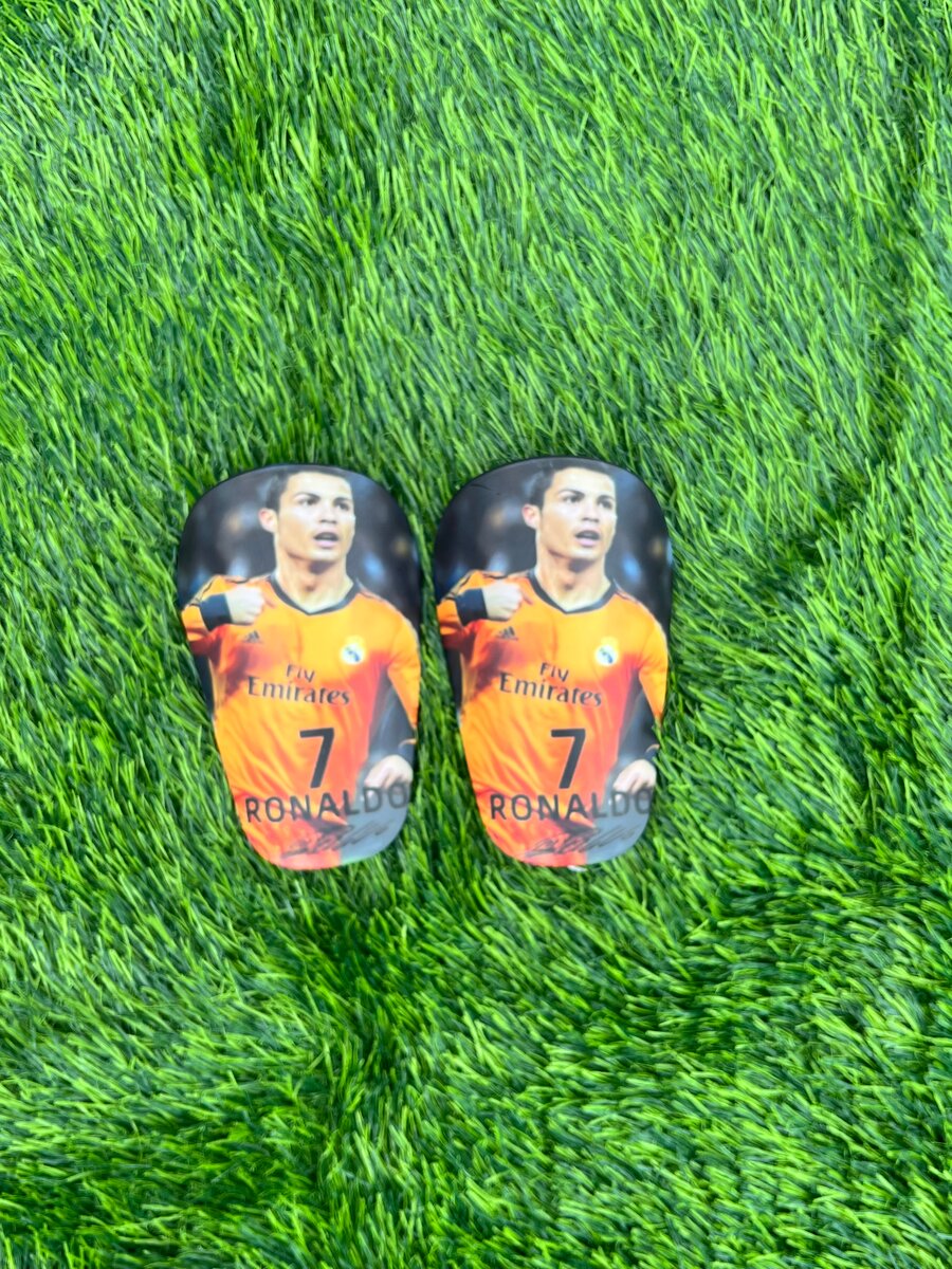 Protège-tibias de football Ronaldo