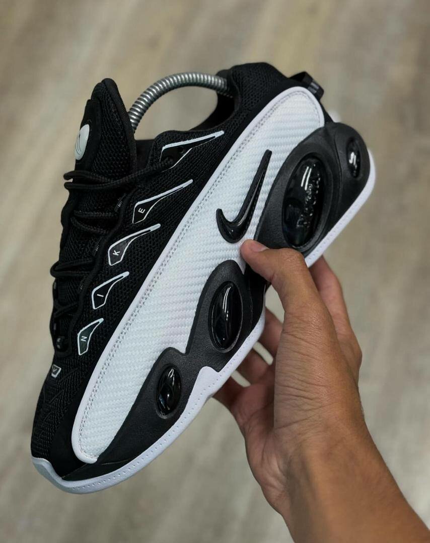 Baskets Nike œil de Faucon