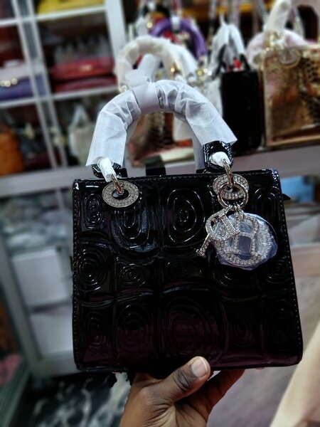 Sac à main élégant en cuir