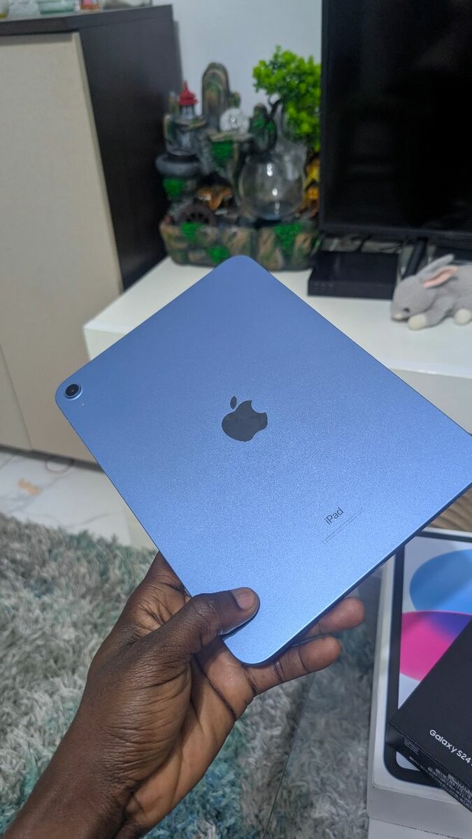 iPad Bleu WiFi avec Clavier