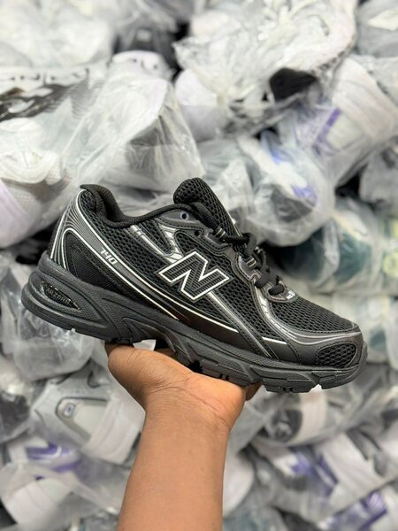 NB 740 full Black