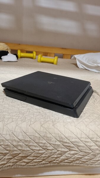 Ps4 slim + manette original