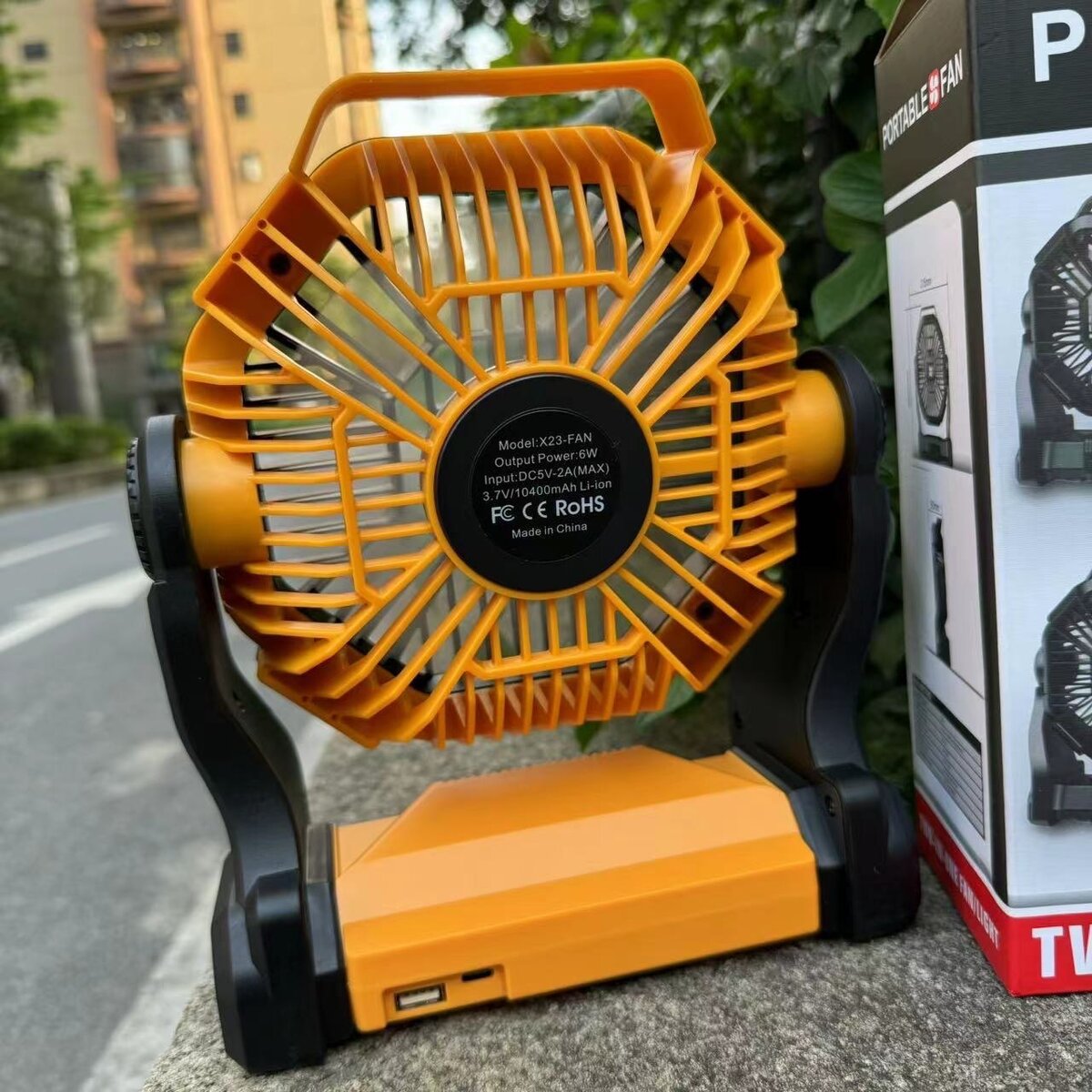 Portable rechargeable fan