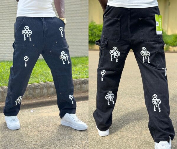 Pantalon cargo noir tendance