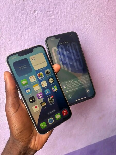 Smartphones Duo Apple Design