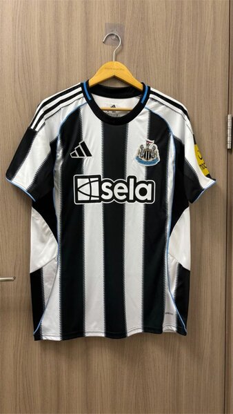 Maillot de Football Noir et Blanc