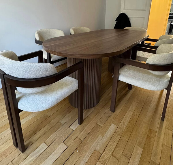 Table à dîner moderne bois