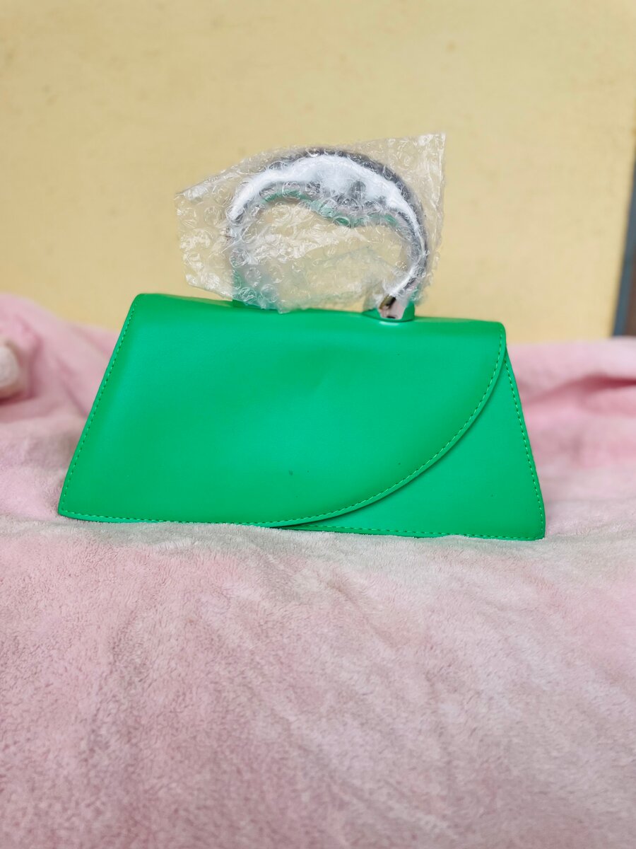 Sac à main élégant en cuir