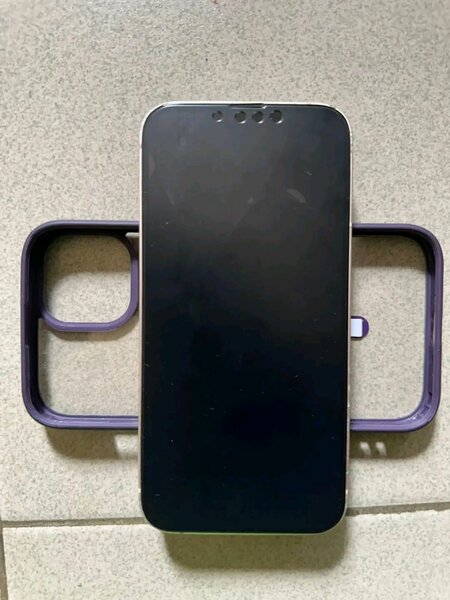 iPhone avec Coque de Protection