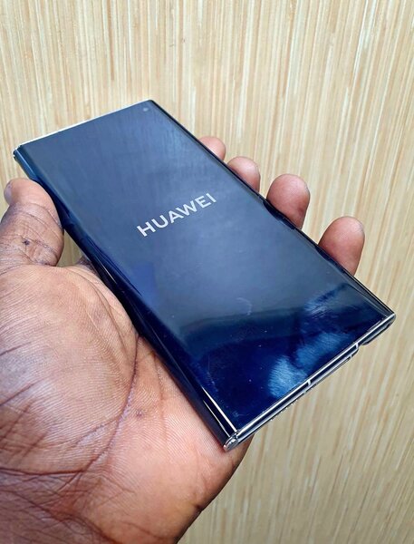 Huawei Smartphone Pliable