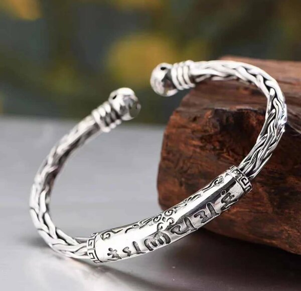Bracelet sanskrit rétro