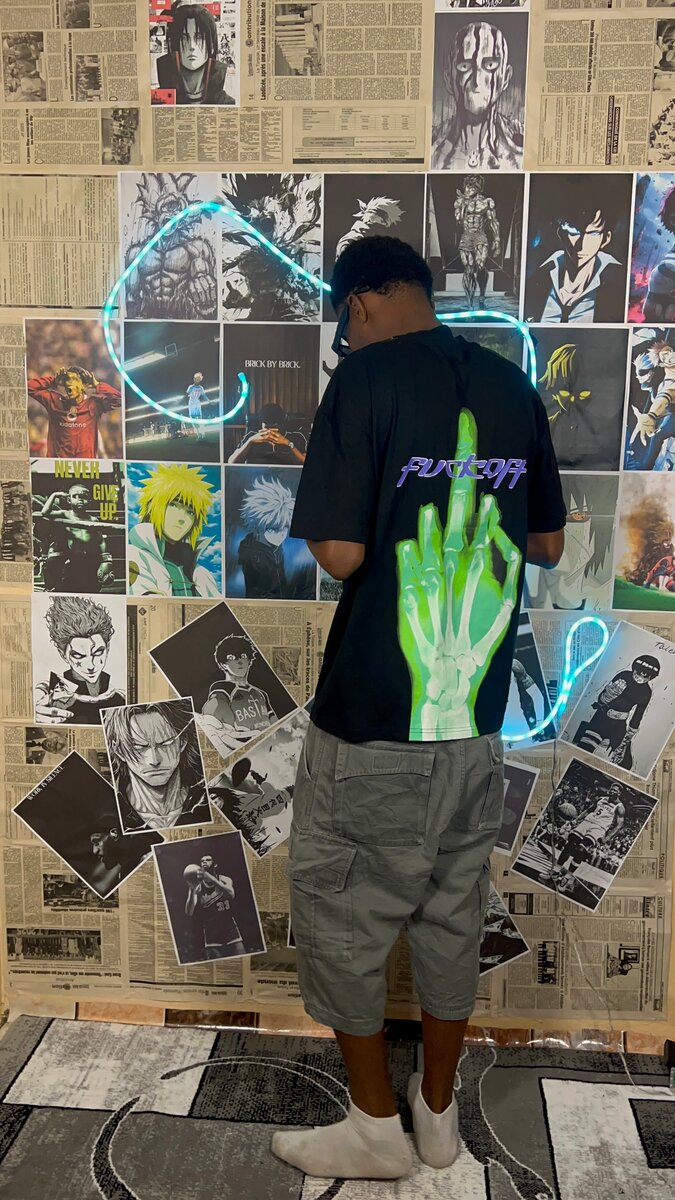 T-shirt graphique au design unique